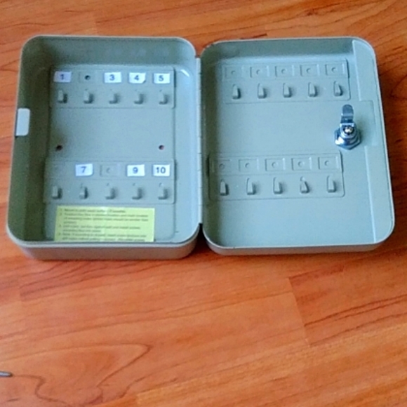 Key box - Picture 2 of 5
